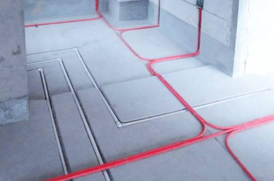 【】邻居在装修水电,我一看就知他被电工忽悠了,别这样开槽!