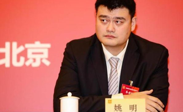 【江苏男篮】NBA再邀易建联，阿联选择让人泪目，网友：周琦你要吗？