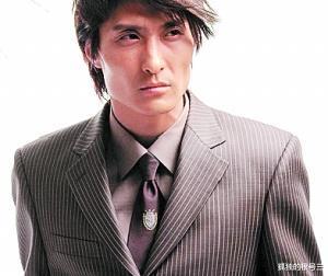 [胡兵]同父同母不同命，弟弟一个衣帽间两个亿，哥哥却在狱中吃牢饭