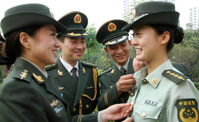 高校@高校新生想去当兵，选什么军兵种比较好？