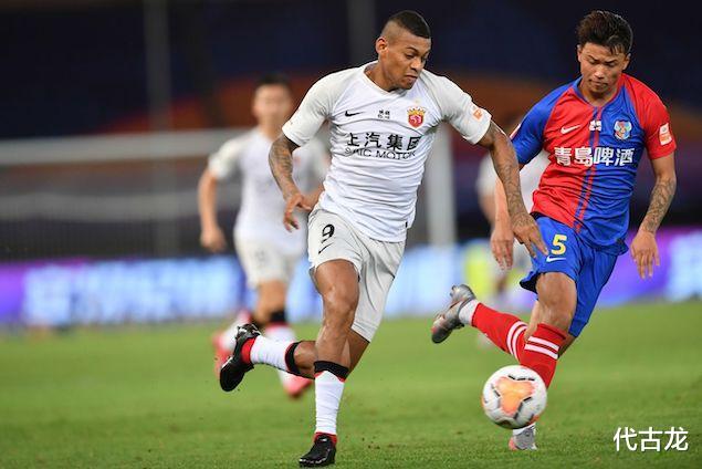 海马7x|上港爆冷1-1黄海，裁判抢戏故意找平衡，点球吹罚十分业余