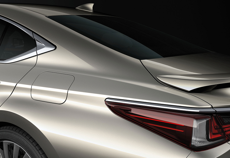 「雷克萨斯ES」试驾雷克萨斯ES，一条腿走路，究竟能走多远