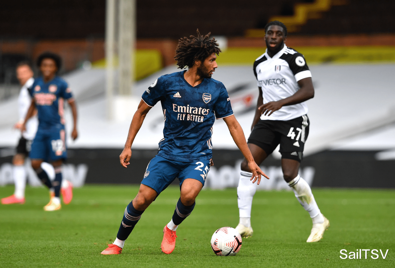 威廉|塔帅眼光如炬淘到宝，3个新人，2个蓬蓬头助力枪手喜迎开门红