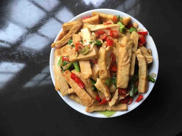 「」春天，不懂吃这菜太亏了，孩子常吃骨骼好，老人常吃筋骨强健