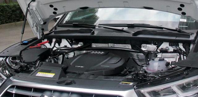 『奥迪Q5』2020款奥迪Q5L落地38.38万贵吗？它和宝马X3怎么选？看完明白了