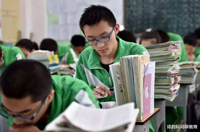 大学|大学里“阴盛阳衰”的4个专业，男生被“团宠”，你选对了吗