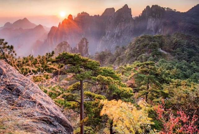 稻城亚丁|10个秋季最美旅行地，稻城亚丁上榜，最后一个少有人知