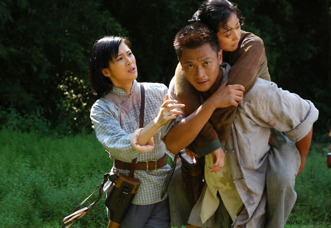 富二代|遭小20岁妻子背叛离婚后，魏骏杰时隔13年终向前任滕丽名道歉