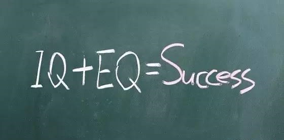 马云|主持人问：你用微信吗？马云的回答绝了，网友：马化腾听了都点赞