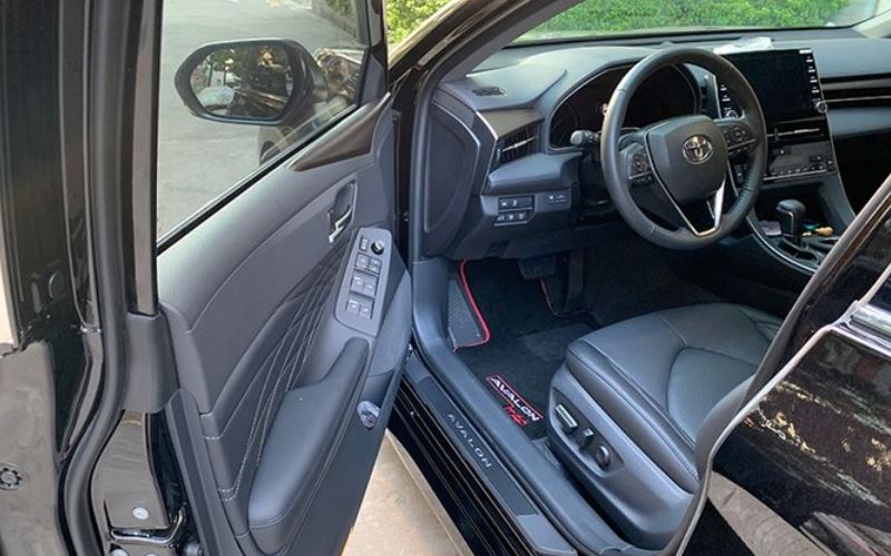 比亚迪汉|丰田亚洲龙预计8月上市，配LED光源+天窗，2.5L+8AT爆209马力