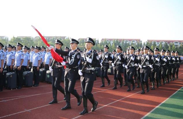 警察▲公安部直属的5所警校，属于本科提前批录取，考上就是“铁饭碗”