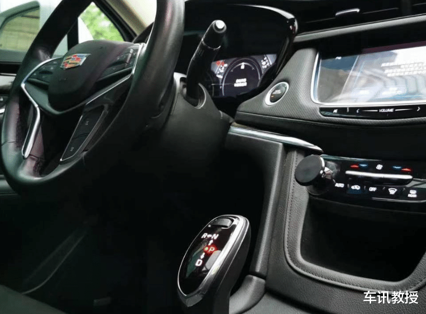 【凯迪拉克xt5】凯迪拉克XT5全新车原价35万，如今终端只卖19万多，普遍打五五折？