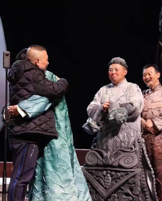 「郭麒麟」股份都是后妈的，宠爱都是弟弟的，德云社还有郭麒麟的份儿吗？