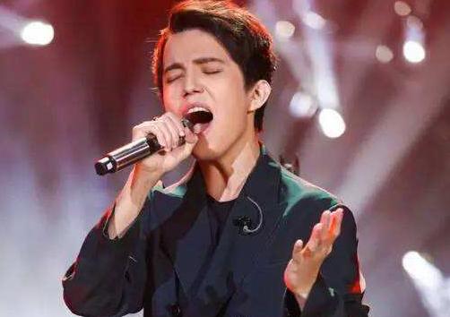 「欧美明星」全球公认零差评的三首歌，唯一一首中文歌上榜，当年听哭一国领导人