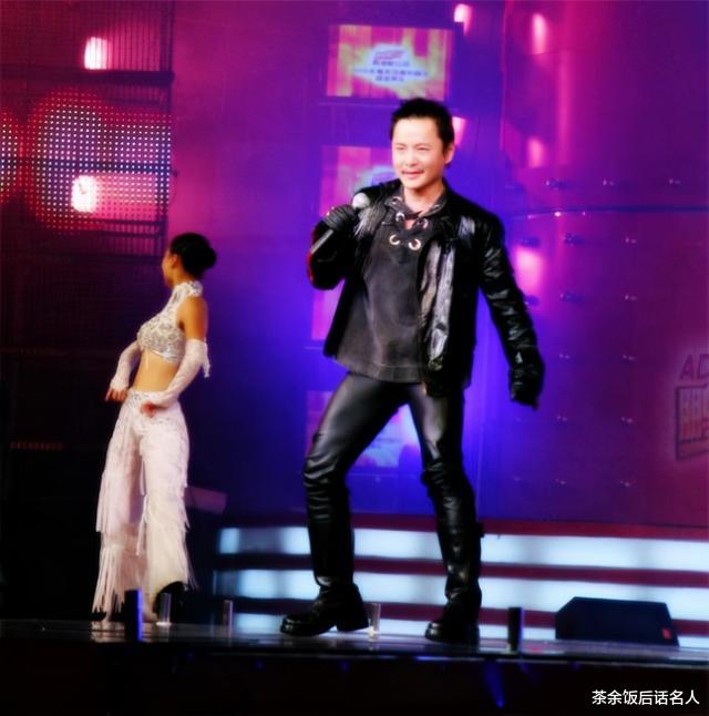 周杰伦|80年代红歌星，上过春晚，离奇失踪9年，至今生死成谜