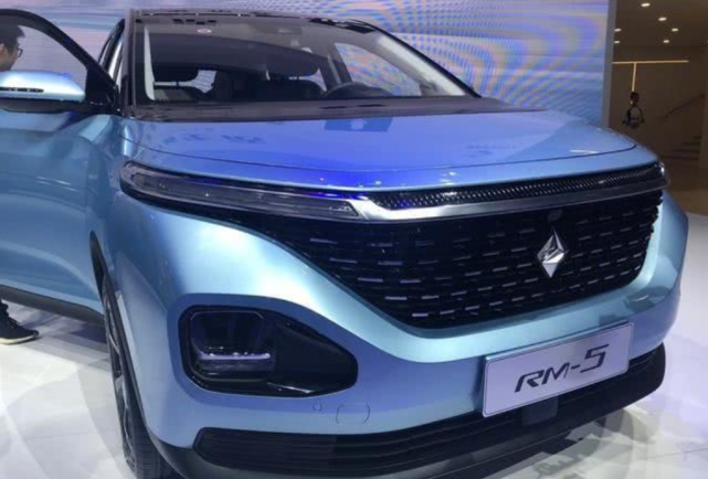 「五菱宏光」不到7万起顶配比皓影便宜5万，提供5座6座7座，RM5成家用新宠