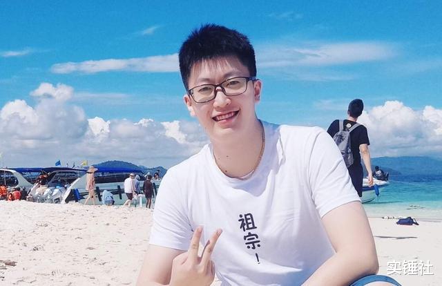 管泽元|?GEN遭G2血虐后，管泽元在官方S10解说台上失控开喷！米勒无语谈被吓到