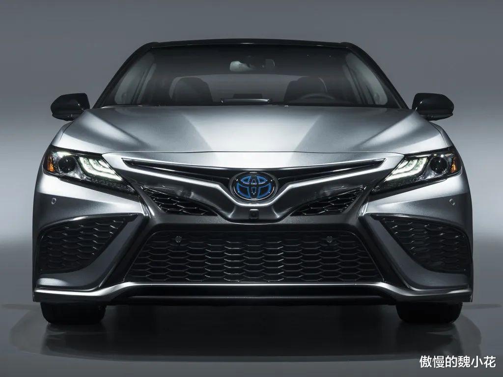 丰田威驰|2021款“凯美瑞”抢先曝光,唯一缺点被弥补,内饰更具高级感!