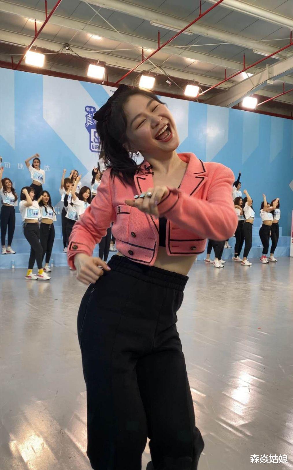 王一博|天天向上迎来史上两个最作女嘉宾，将嗲发挥极致，吓退宝宝王一博