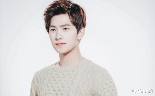 吕颂贤|为了不变老，吕颂贤夫妇坚持26年不生子不吃肉，今54岁合照不敢认