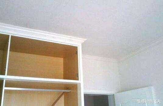 [木工]卧室衣柜做到顶，老木工劝我在顶部加这个东西，入住才知有多实用