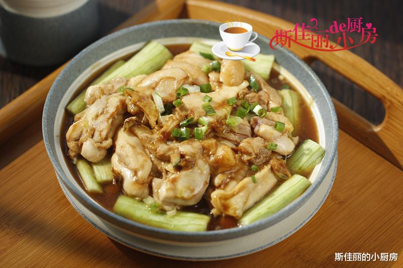 丝瓜|丝瓜和它是绝配,蒸一蒸8分钟就能上桌,鲜到流口水,好吃不上火