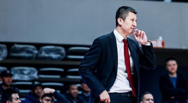 杜峰|杜峰完胜解立彬！北京欲夺冠先换教练，一人力压马布里成最佳人选