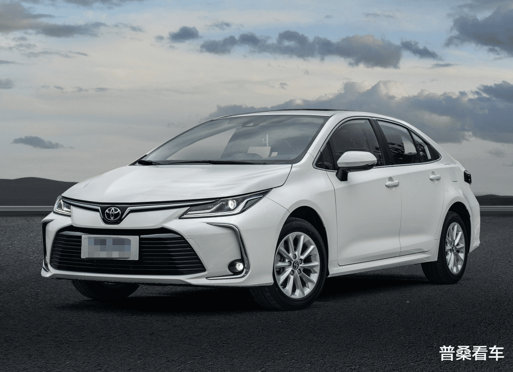 【丰田卡罗拉】全球公认的“家用王”！廉价入华配8气囊+4L油，已征服4700万车主