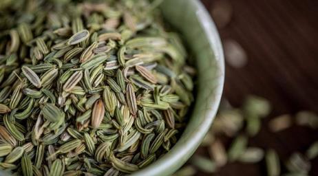 「卤牛肉」炖煮牛肉，记住别放这两样“禁忌”调味料，否则牛肉又腥又柴！