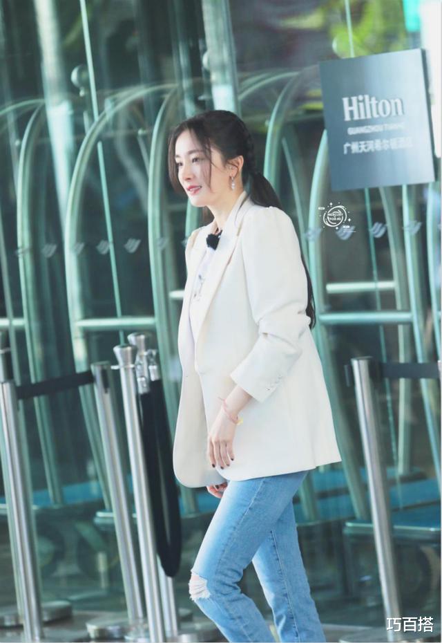 杨幂：杨幂的拳击辫太亮眼，双马尾配小西装，英气少女风格完美驾驭