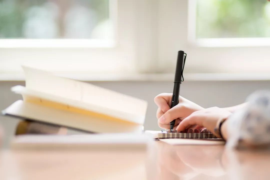 【数学】在高考数学里，函数重不重要？那就从它的性质入手