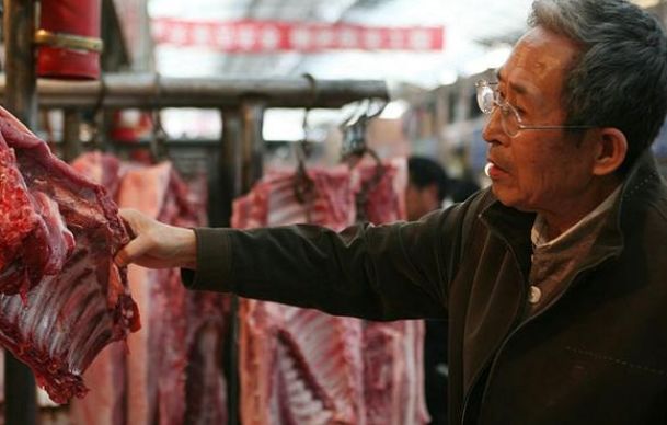 猪肉|8个国家不再向中国出口猪肉，中国猪肉涨价怎么办？俄：有难同当