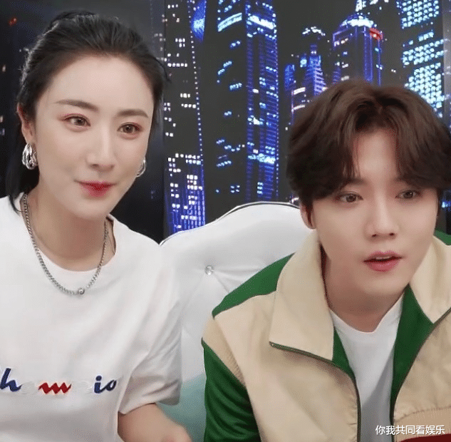 薇娅:薇娅自曝年轻时收情书收到手软,看到她的旧照片,难怪你能艺人出道