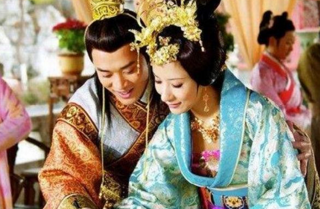 『杨贵妃』史上地位最高的4大宠妃, 皇后都不及她们, 不是皇后堪比皇后