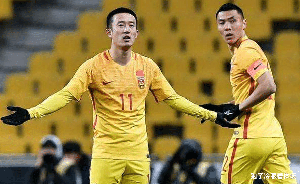 中超|德字会写吗?中超复赛第2轮出现最丑陋镜头 31岁国脚激怒所有球迷