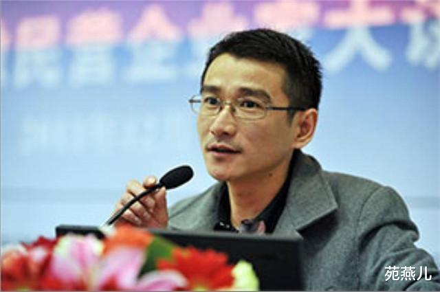 苑燕儿|摩的司机成互联网零食领头羊，给员工发700万红包，他家零食你吃过