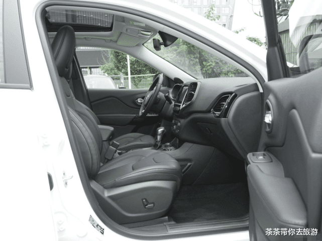 本田CRV|跌了又跌！从43万降至16万，档次完爆普拉多，买CRV悔断肠