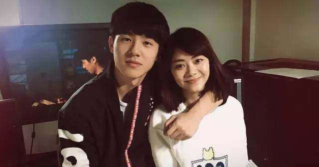 『郑爽』星期五明星头条!肖战将进剧组拍戏,郑爽跳乘风破浪的姐姐主题曲