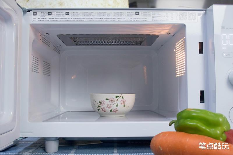 米家|小厨房必备美食生产机：米家智能微烤一体机体验