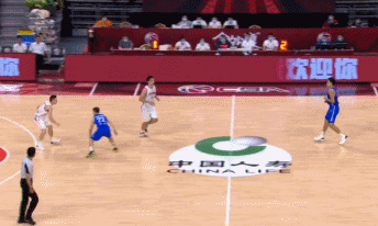 [基德]00后打破CBA队史记录！单场16次助攻！他的传球就和基德一样！！