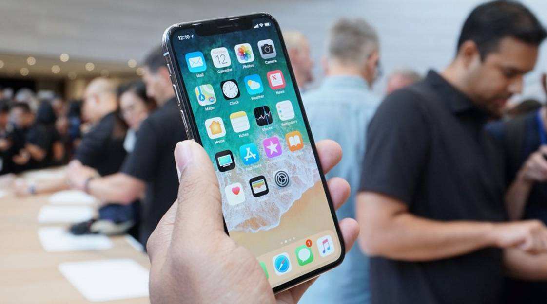 【iPhone X】最保值的一款iPhone，苹果的“翻身”之作，出道即巅峰！