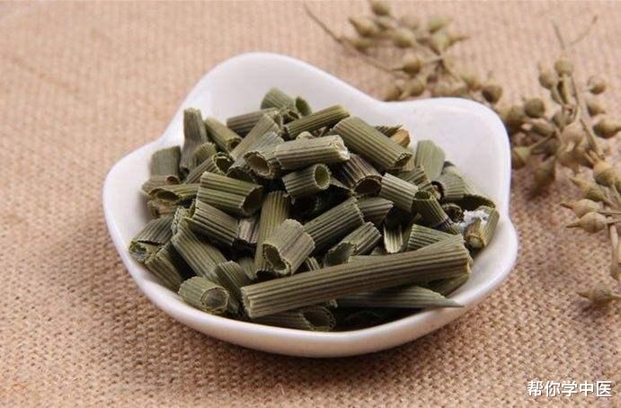 「」山区老中医的糊口方!专治扁瘊、扁平疣,一味药用了一辈子