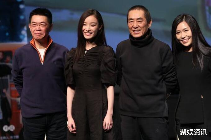 [张艺谋]70岁张艺谋近照，隐藏了37年的大女儿，原来是我们熟悉的她