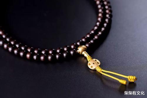 「狮子号」文玩百搭黑金刚，文玩垫片扛把子，椰蒂佛珠VS椰壳隔片