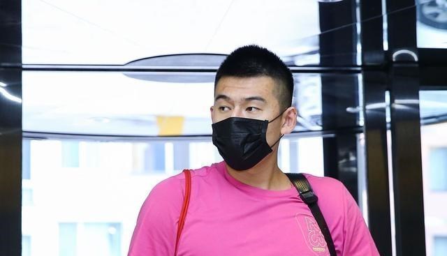 吉林男篮|CBA1天3猛料！付豪表白展淑萍！超级外援亮绝活 辽篮回应马尚挑衅