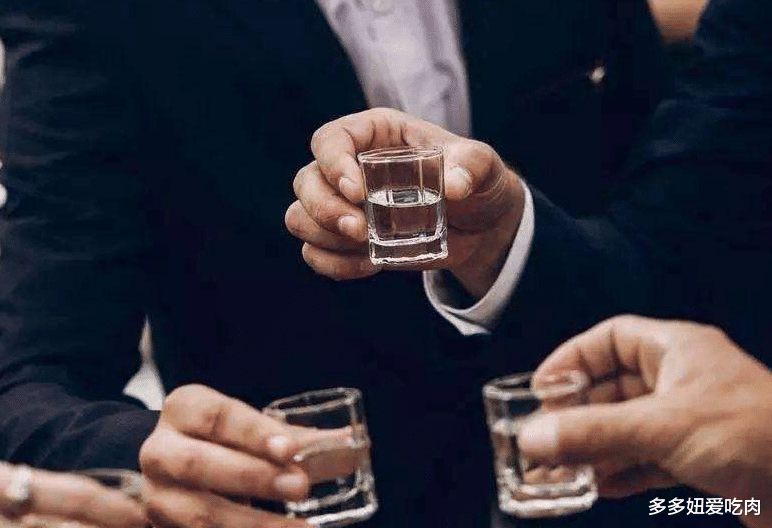 【贵州茅台】同样是茅台,为啥53度比43度更受欢迎?看完别再乱买了!