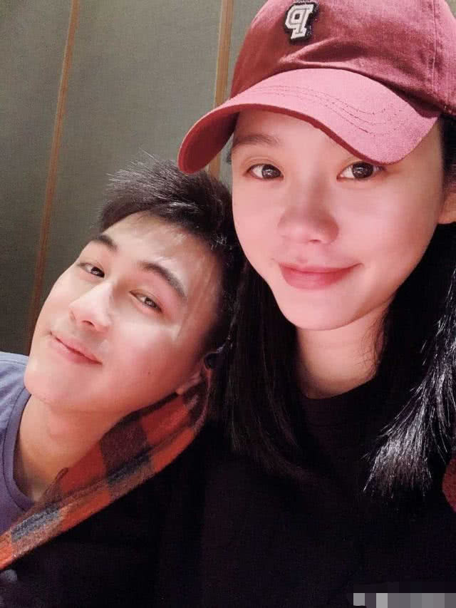 奚梦瑶：奚梦瑶晒新照为品牌营业，曝光超奢华庄园豪宅，这就是何猷君说的澳洲的家吧