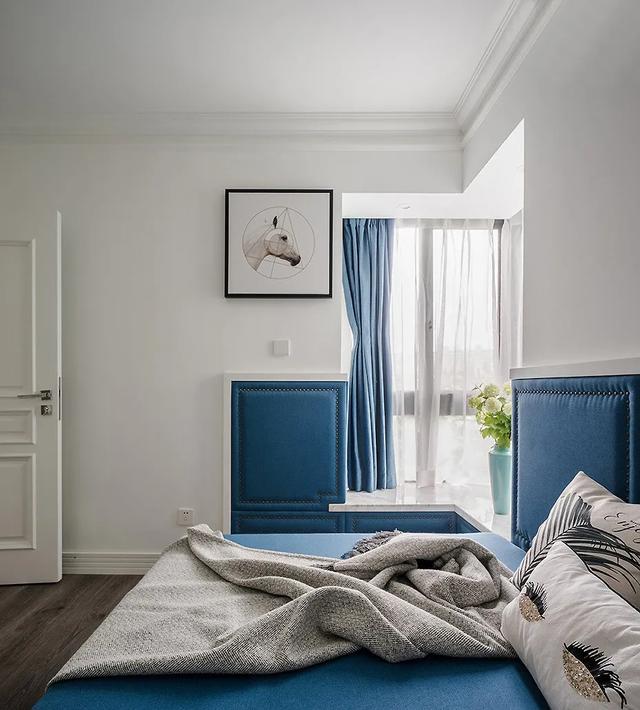 |118㎡简约美式风格装修，卡座餐厅临窗太惬意！