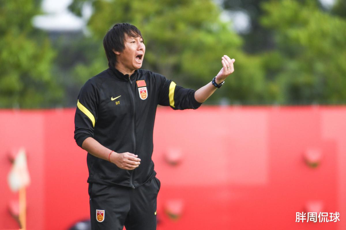 国足|李铁太幸运了！亚足联雪中送炭，国足冲击2022世界杯迎又添胜算