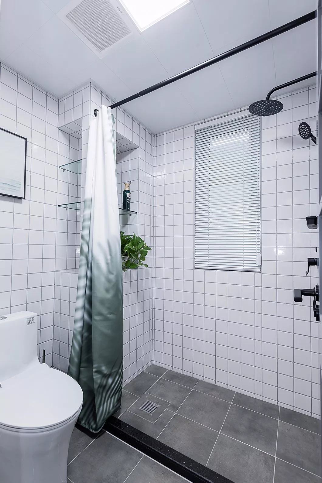 ▲卫生间地漏的五种设计，哪个排水效率高，还好看？